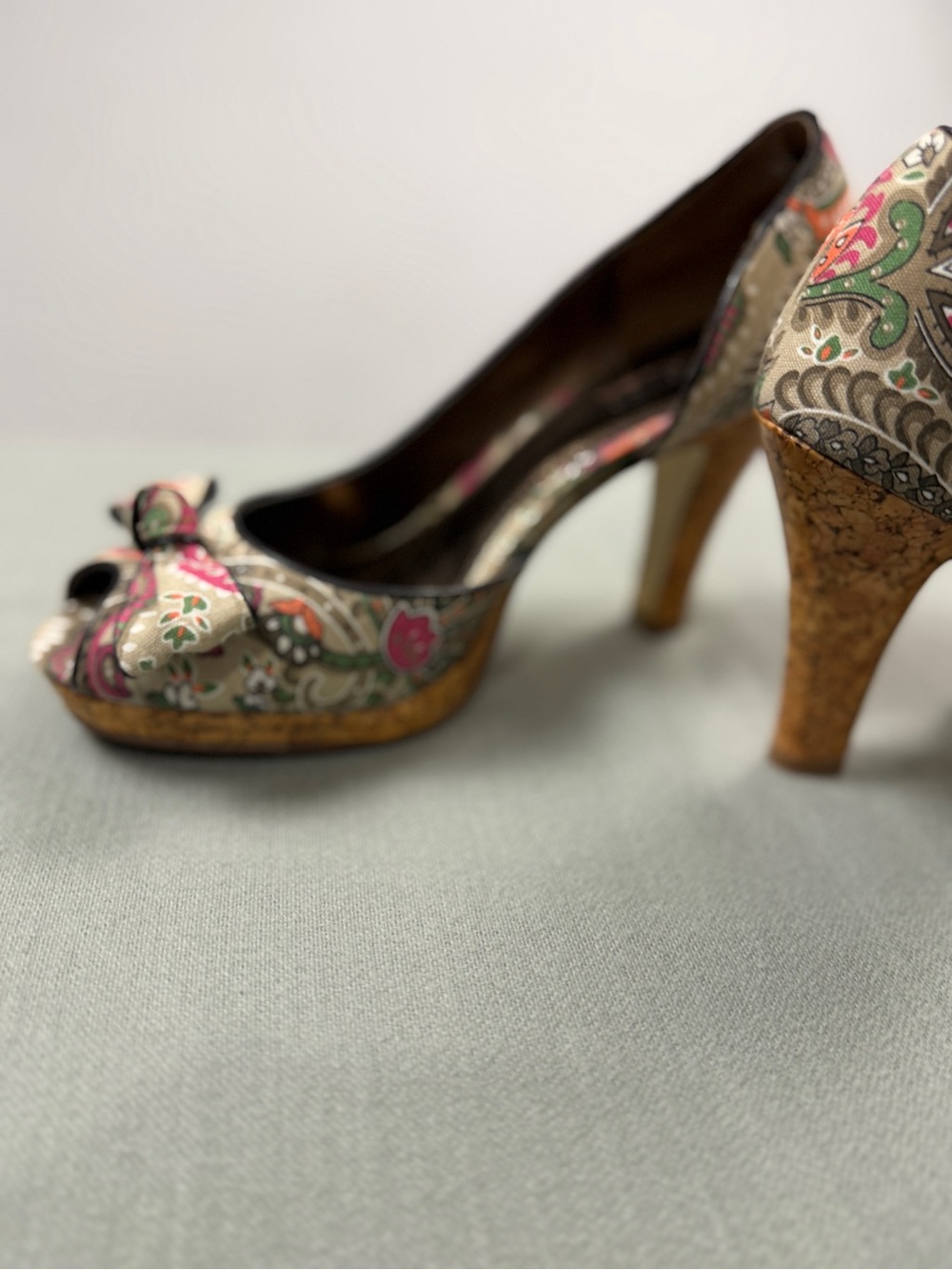 Unlisted Vintage Style Floral Paisley Bow Heels Retro Chic Pumps Sz 9 - Picture 4 of 9